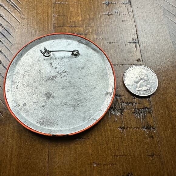 Vtg 70’s 80’s Cartoon Bunny Pinback Button “Hold Up and Sign Up” Collectible Pin - Picture 2 of 3